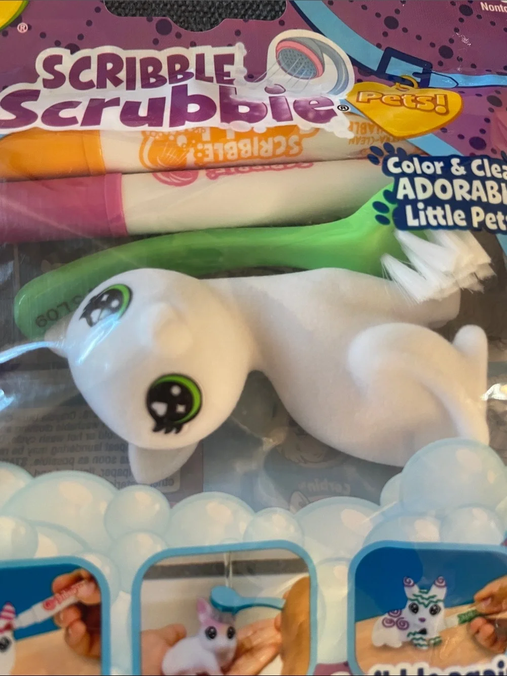 Crayola Scribble Scrubbie Pets - White Figures with Purple Packaging